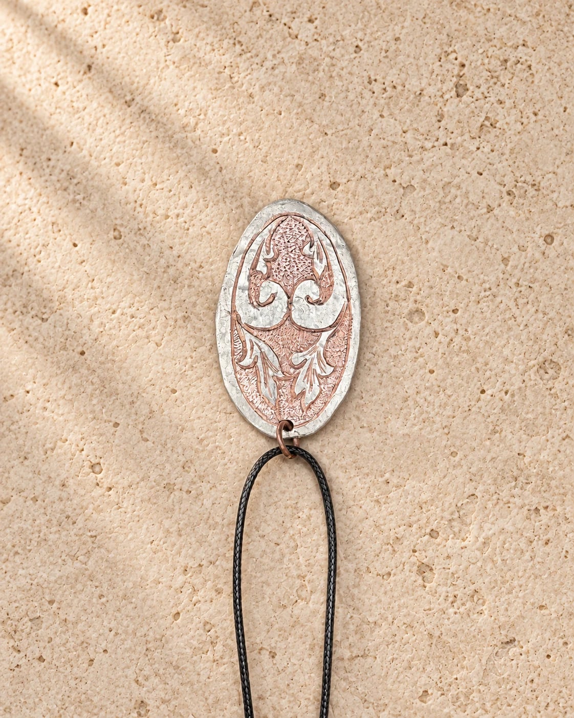 Arabesque Oval Pendant — 1