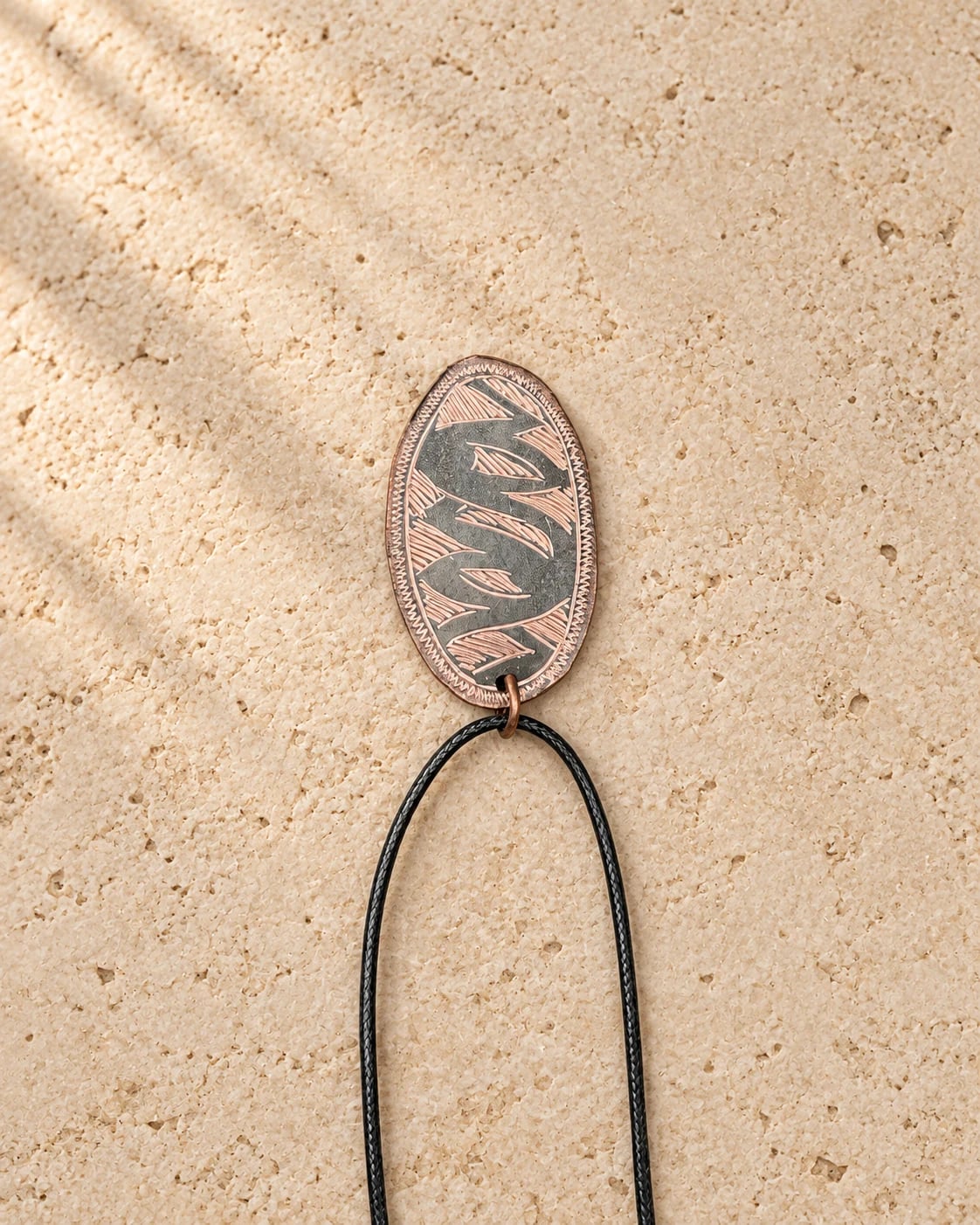 Flow Oval Pendant — 1